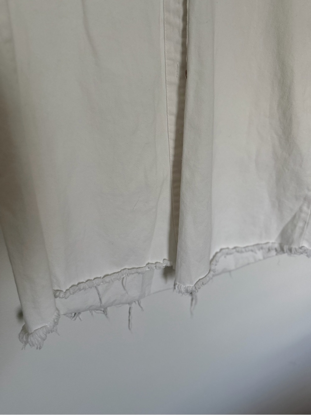 boutique Denim Distressed White Dress Size L - Picture 2 of 4